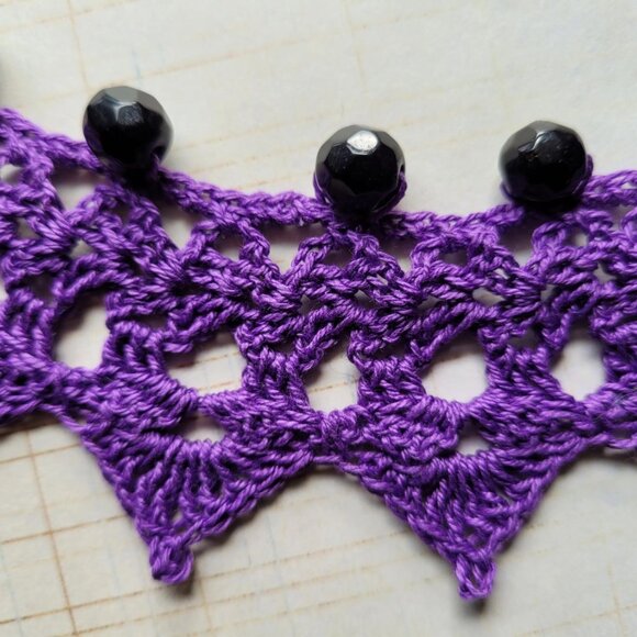 Repurposed Vintage Jewelry on Hand Crafted Crochet Boho / Goth Choker Necklace - Picture 4 of 5